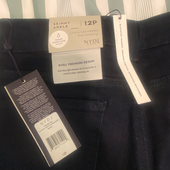 NWT NYDJ AMI premium denim Skinny ankle jeans in color rinse size 12 petite - Picture 2 of 5
